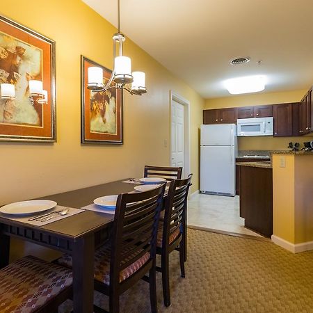 Vacation Village In The Berkshires Hancock Esterno foto A kitchen in a typical two-bedroom unit