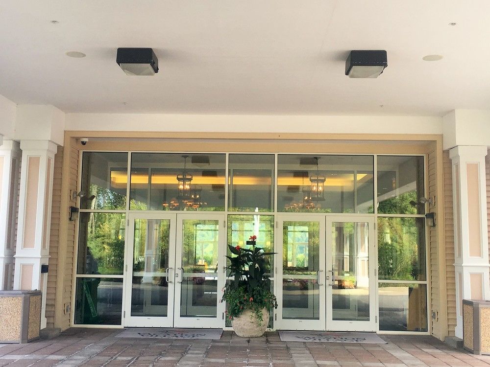 Vacation Village In The Berkshires Hancock Esterno foto Entrance to the main building