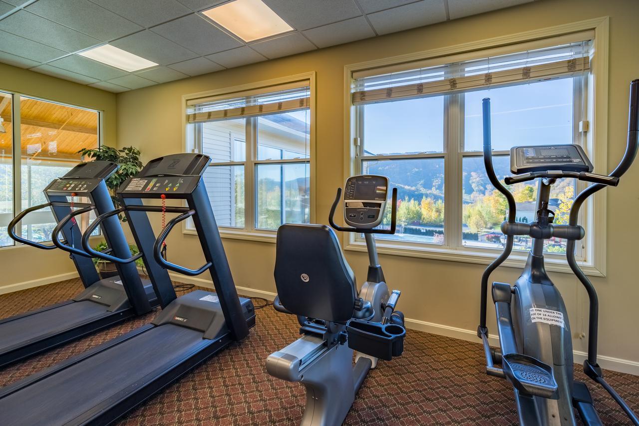 Vacation Village In The Berkshires Hancock Esterno foto The gym at the Lodge at Whitefish