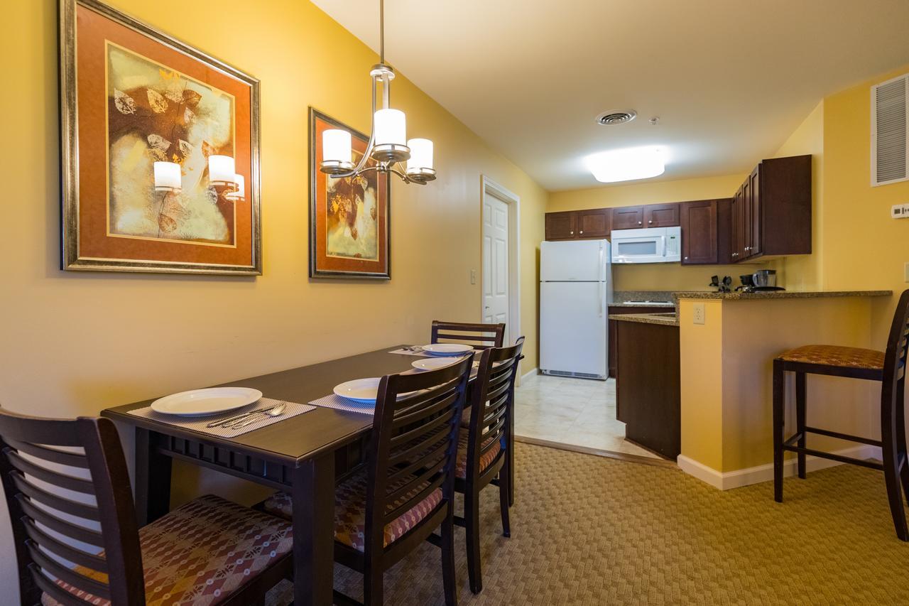 Vacation Village In The Berkshires Hancock Esterno foto A kitchen in a typical two-bedroom unit